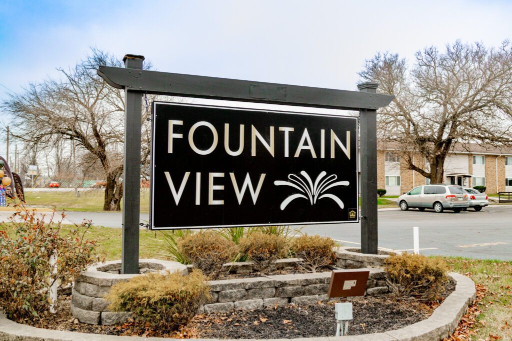 Fountain View Entrance Signage